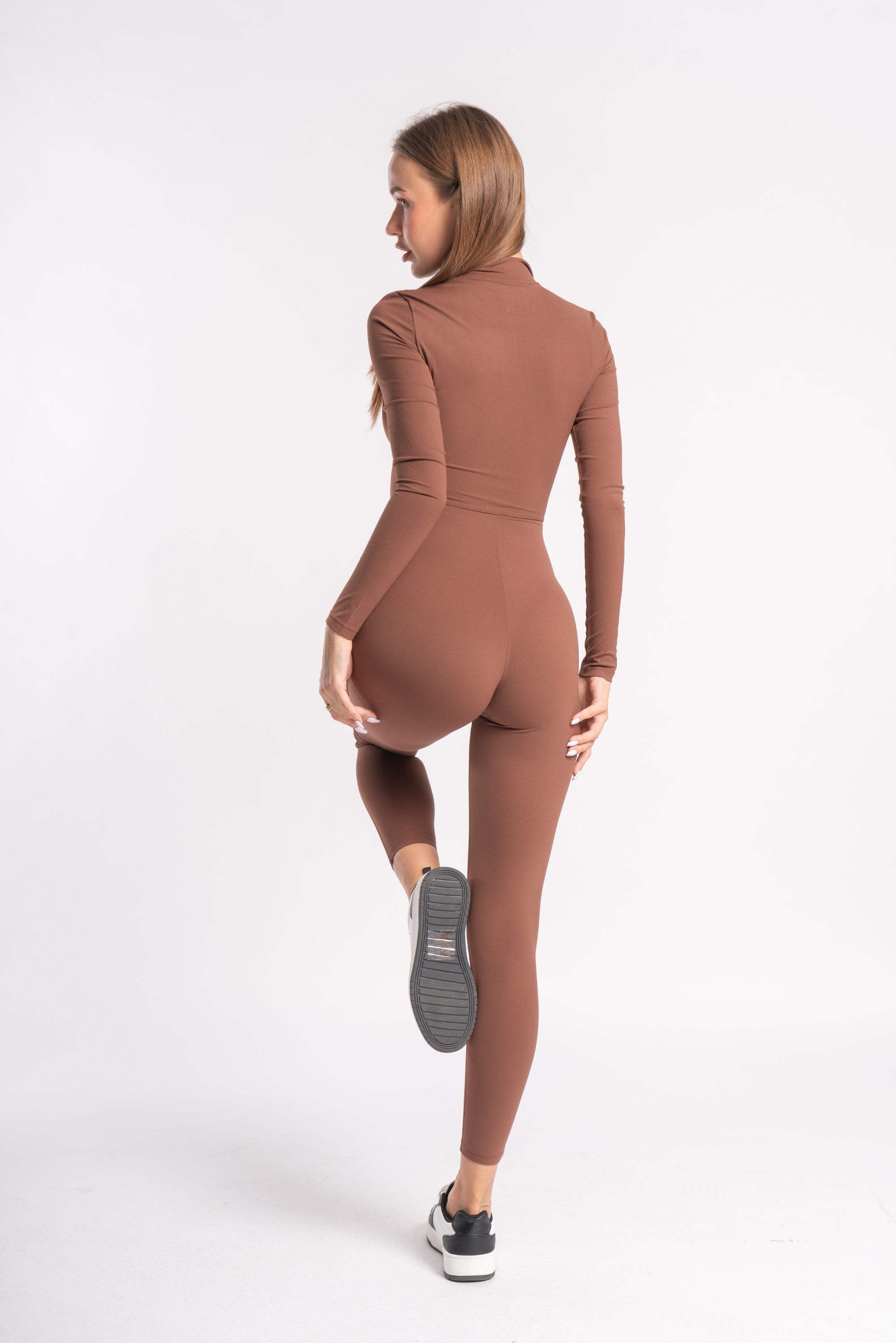 Zip-Front Long Sleeved Shaped Jumpsuit in Brown