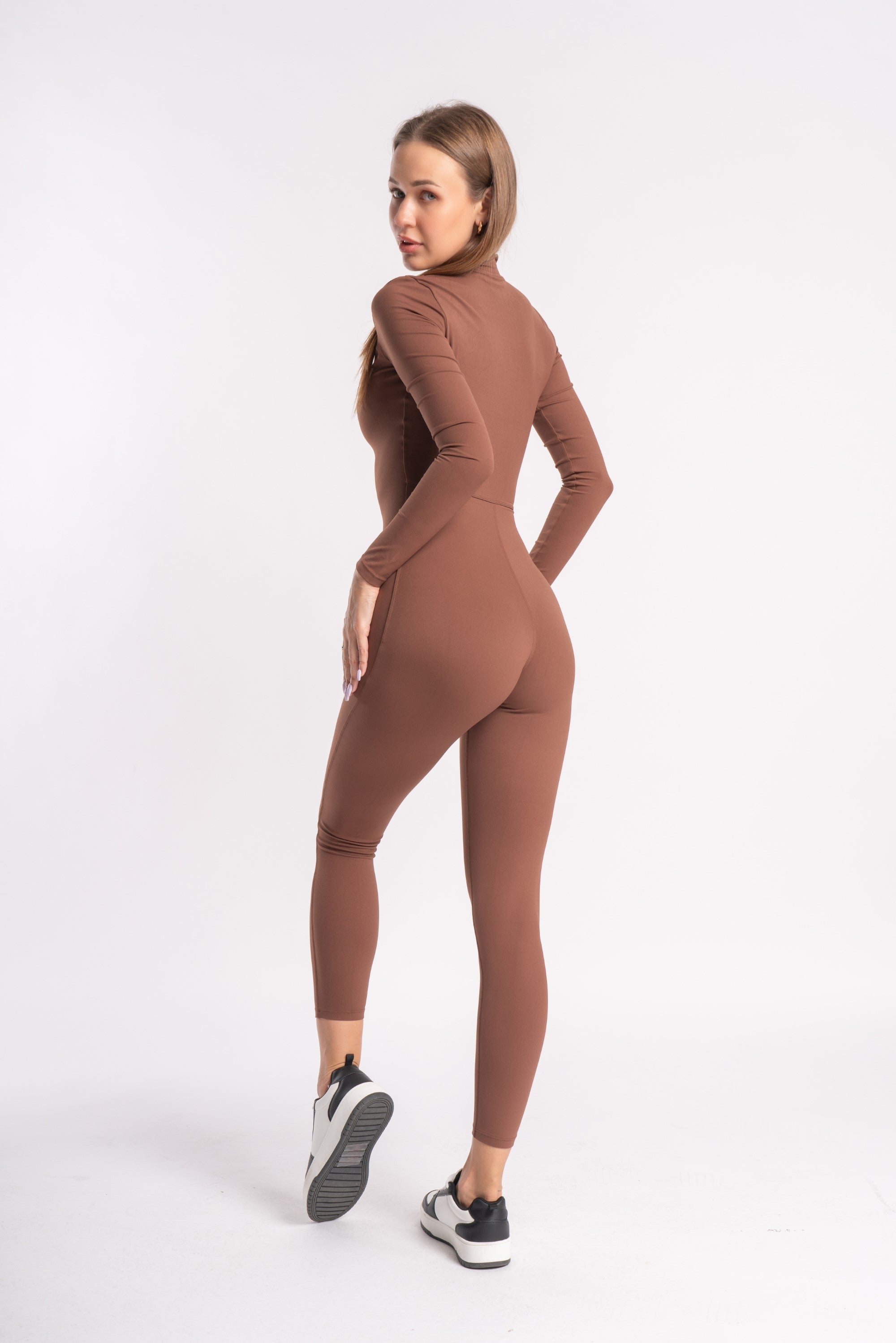 Zip-Front Long Sleeved Shaped Jumpsuit in Brown